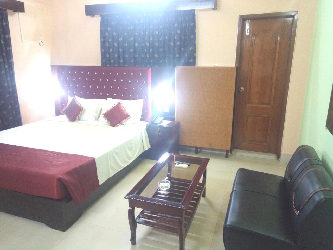 Hotel Lake View Plaza Dhaka Exterior foto
